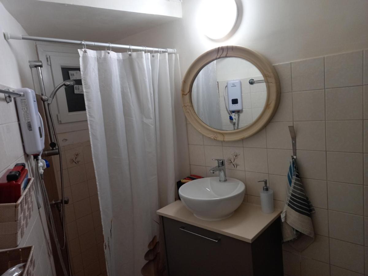Artemis Boutique Apartment 2 Lemesós Eksteriør bilde