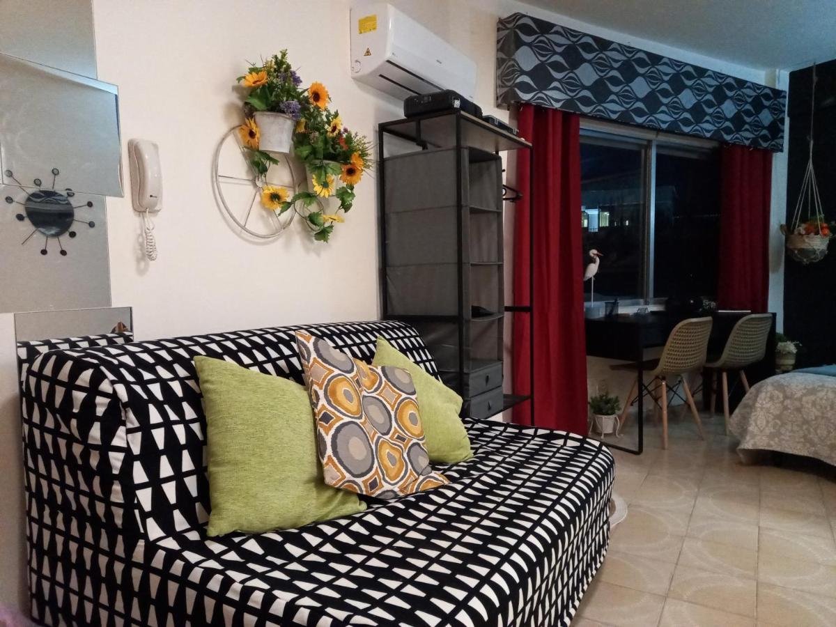 Artemis Boutique Apartment 2 Lemesós Eksteriør bilde