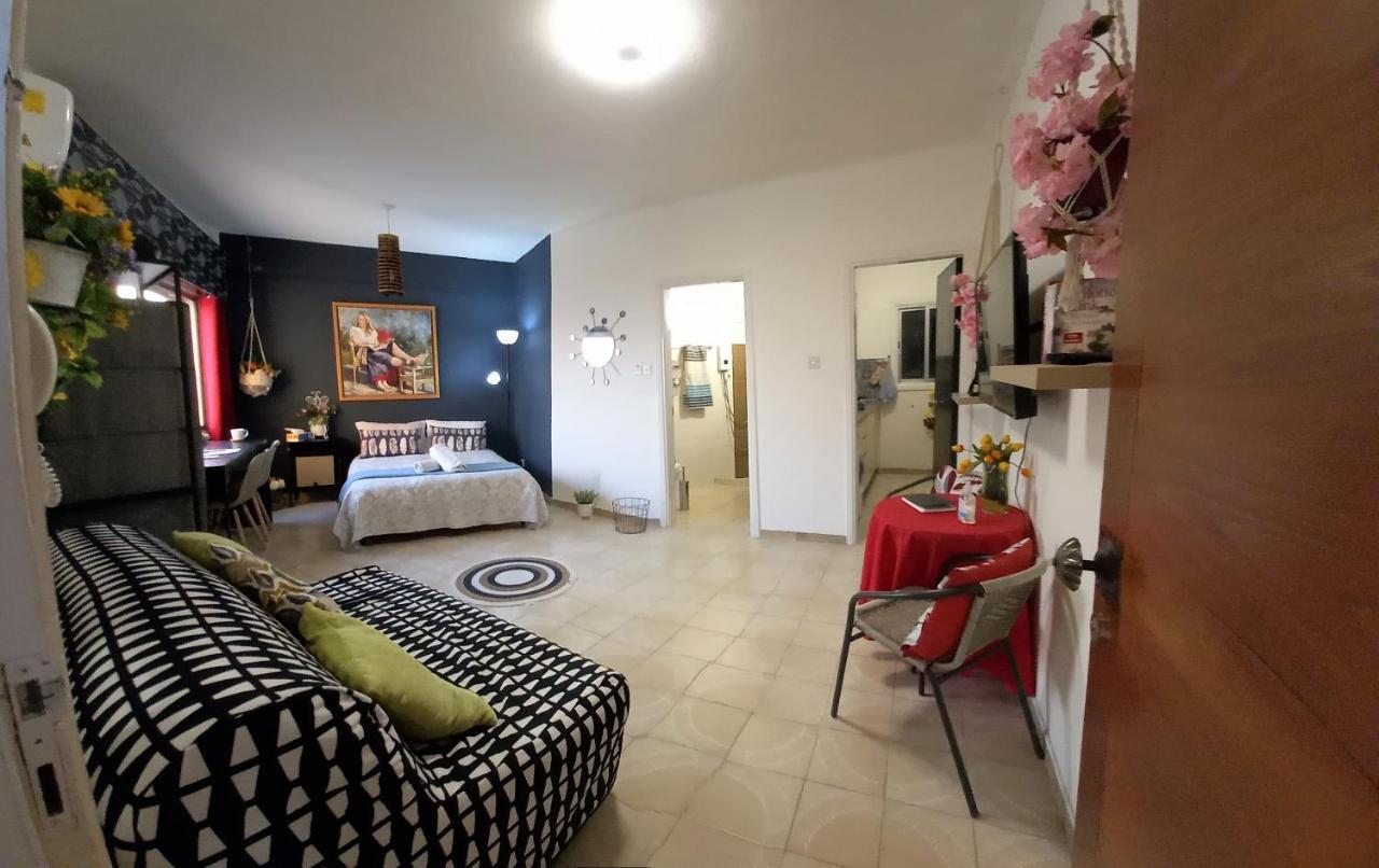 Artemis Boutique Apartment 2 Lemesós Eksteriør bilde